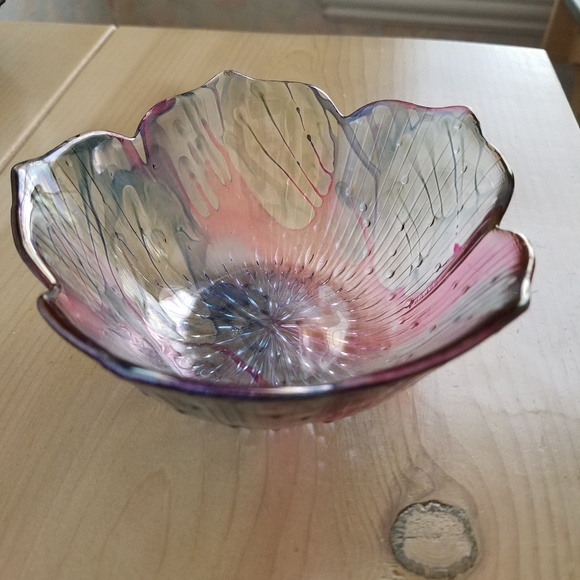 Stunning Rueven Glass Bowl - Picture 2 of 4